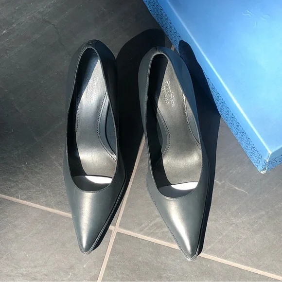 NWT Simply Vera Graphite Pumps Size 10 - Picture 3 of 4